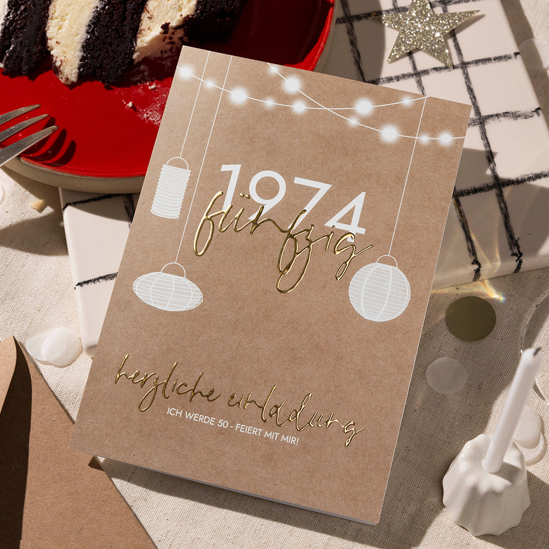 Einladung 40. Geburtstag in warmbraun mit Goldfolie, Mittlere Klappkarte hoch zum selbst gestalten. GeburtstagseinladungDesign: Lichtergarten..