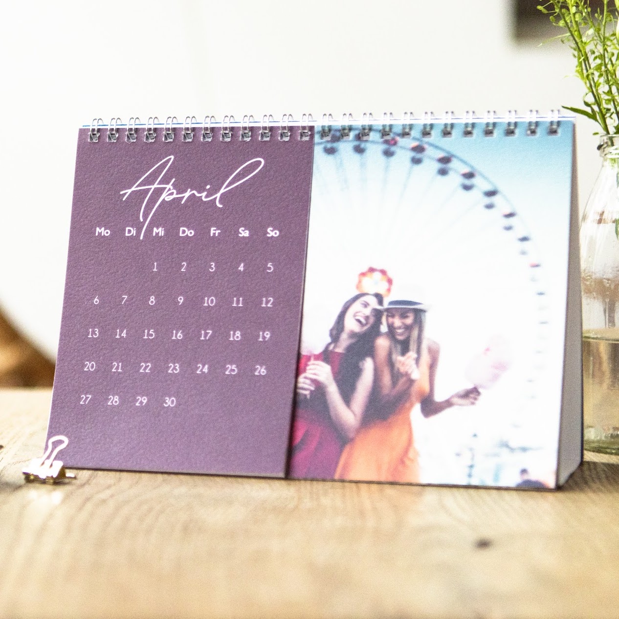 Tischkalender A5 flexibel "Glücksjahr" in dunkelviolett | Tischkalender 2026 | Kalender 2026 | Geschenk mit Foto | Fotogeschenke | Jahreskalender.