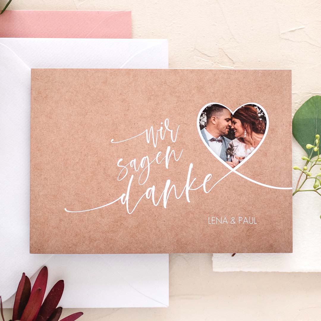 Dankeskarten Hochzeit mit Foto in weiss, Mittlere Klappkarte flach als Danksagungskarte Hochzeit, Hochzeit Danksagung Wir Zwei mit Text gestalten..