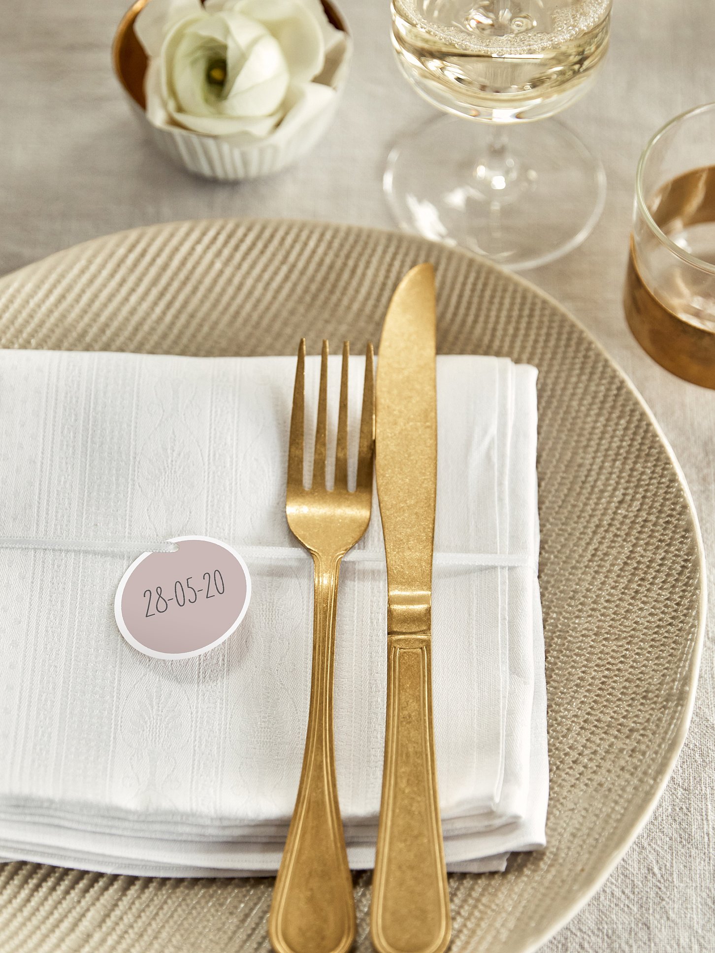 Anhänger mit Band zur Hochzeit personalisiert Farbenpracht