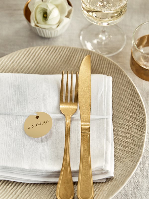 Anhänger mit Band zur Hochzeit Mit Herz