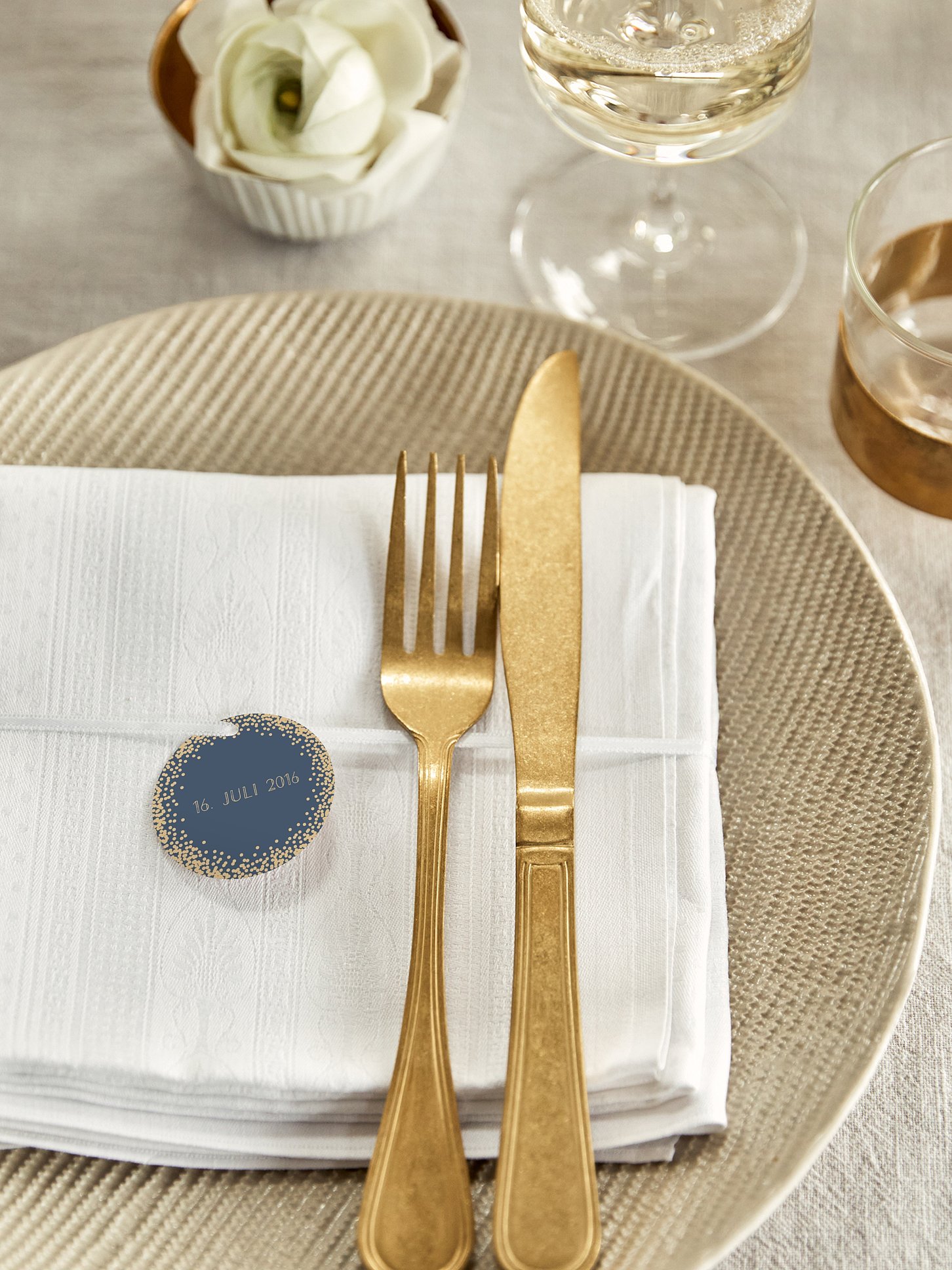 Anhänger mit Band zur Hochzeit Glanzvoll