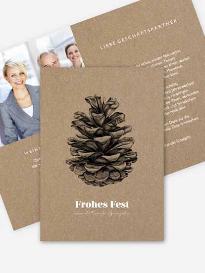 Geschäftliche Weihnachtskarte Pinecone Kraftpapier