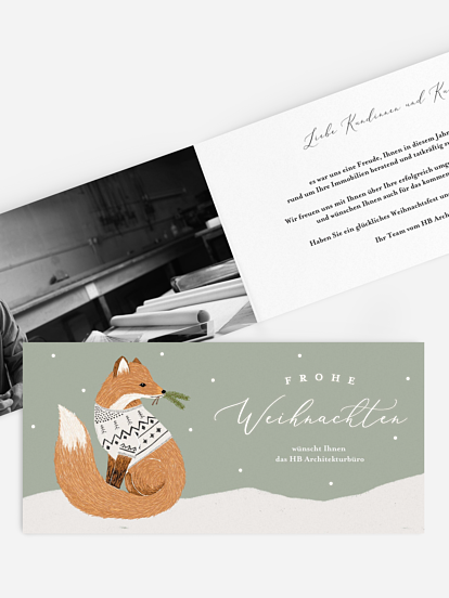 Geschäftliche Weihnachtskarte Fuchs im Schnee