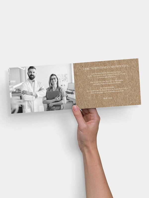 Geschäftliche Weihnachtskarte Eisbärenfamilie Kraftpapier