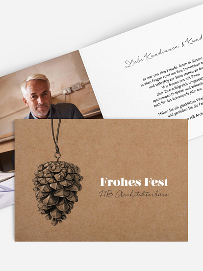 Geschäftliche Weihnachtskarte Pinecone Ornament