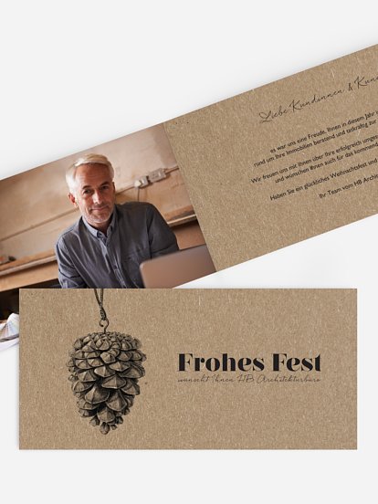 Pinecone Ornament Kraftpapier