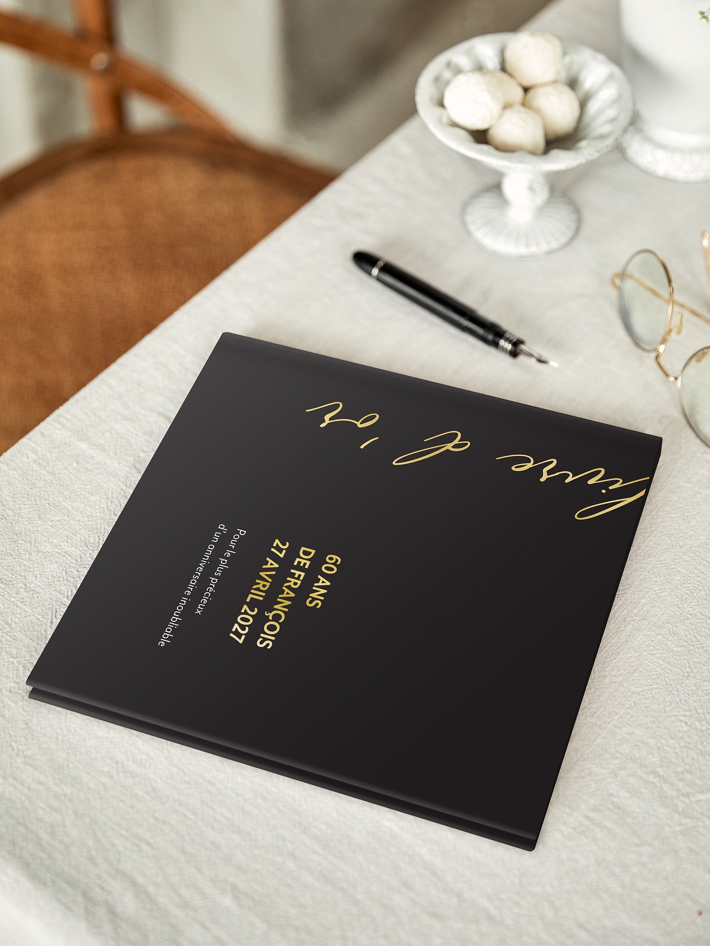 Livre d'or anniversaire Typo minimaliste