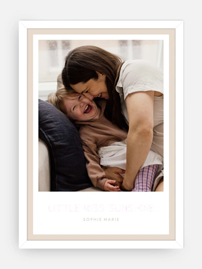 Poster Instant Title