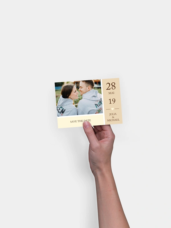 Save-the-Date Karte Herzenszeit