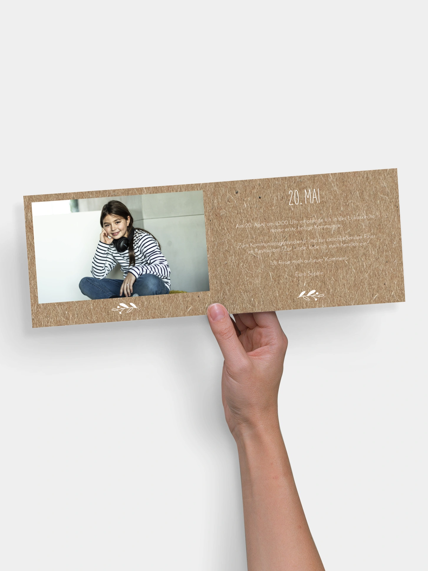 Kommunionseinladung Floral Wreath Kraftpapier