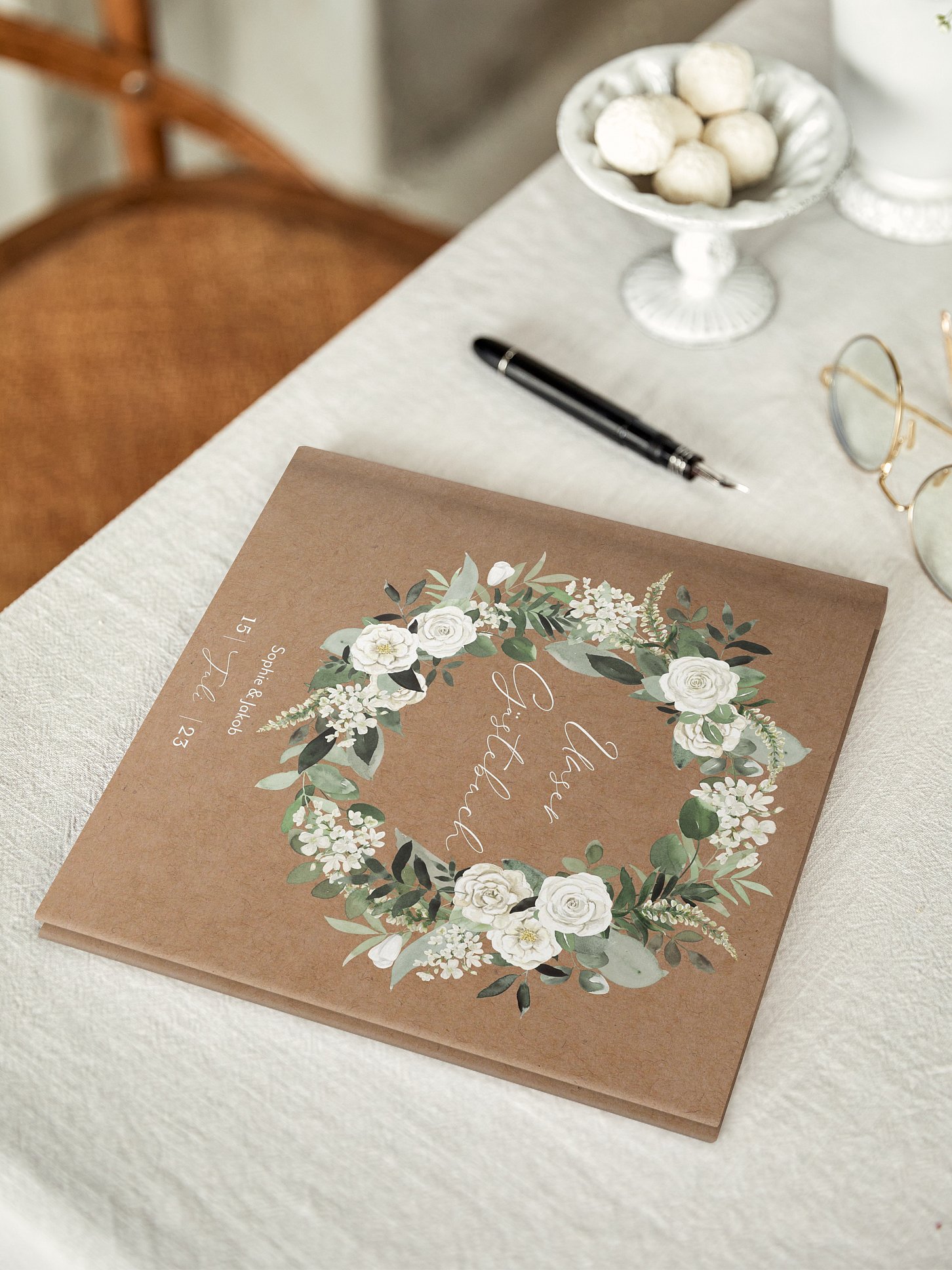 Gästebuch White Roses