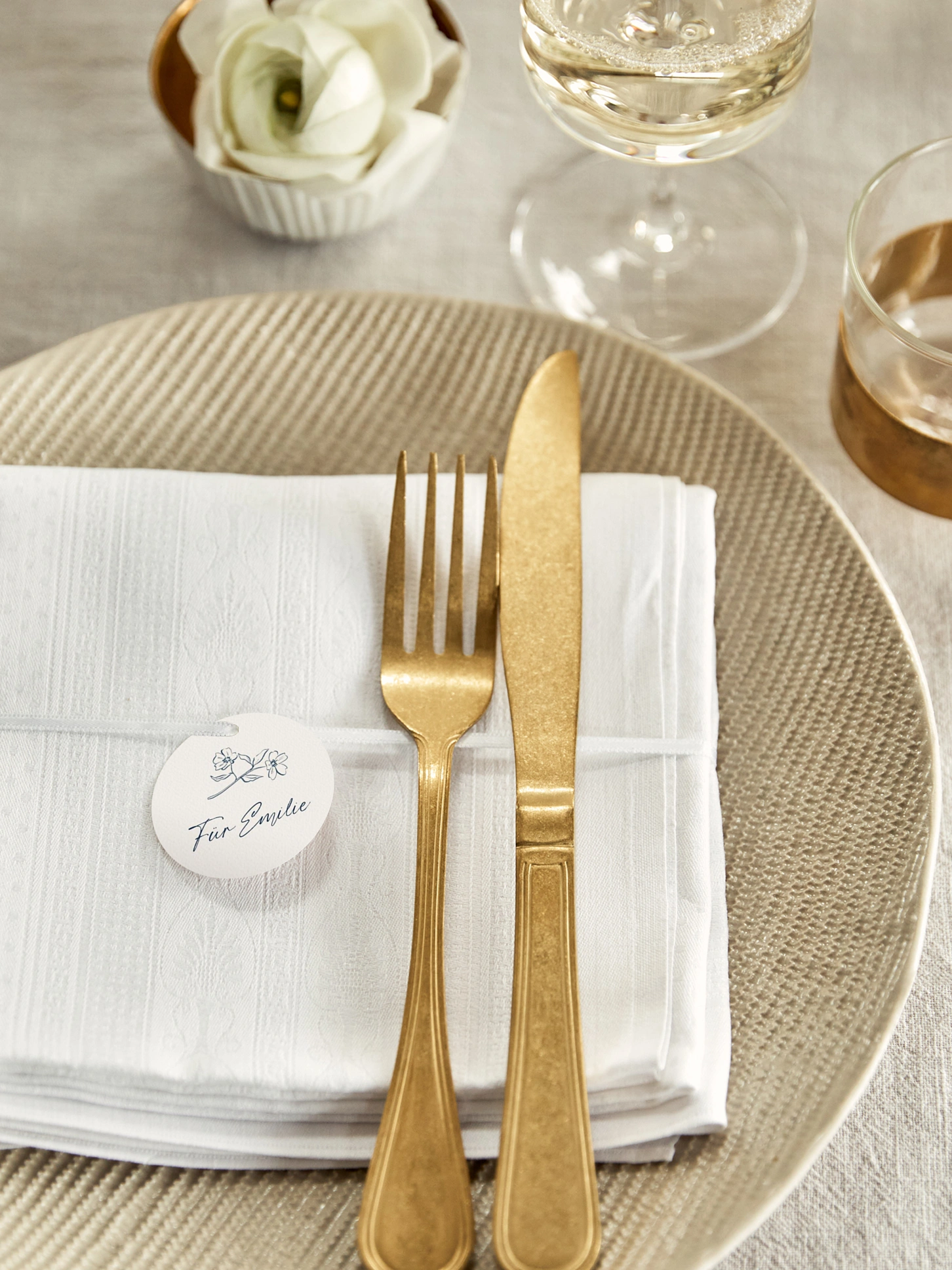 Anhänger mit Band zur Hochzeit personalisiert Mediterran