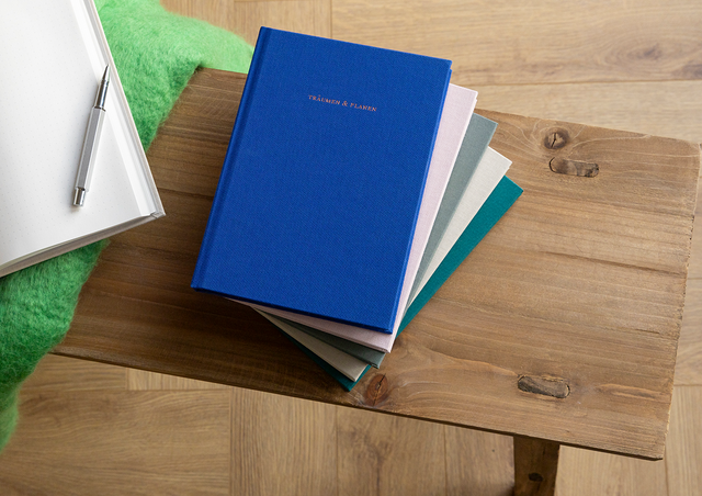 Notizbuch mit Goldtitel