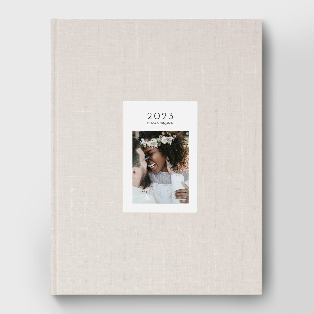 L'album tissu à la couverture embossée