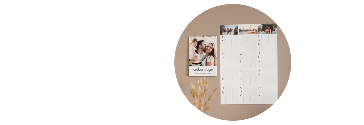 Jahresplaner an einer Wand