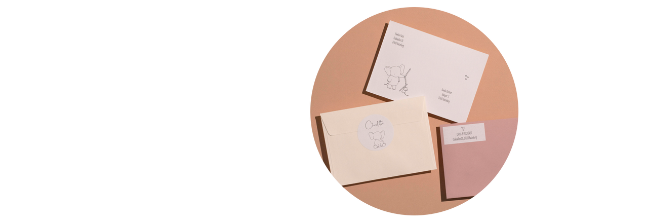 Adressaufkleber auf einem Briefumschlag